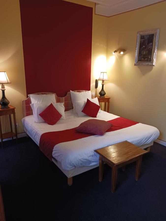 Hotel La Cognette A 25 Kilometres De Chateauroux Et 30 Kilometres De Bourges イスダン エクステリア 写真