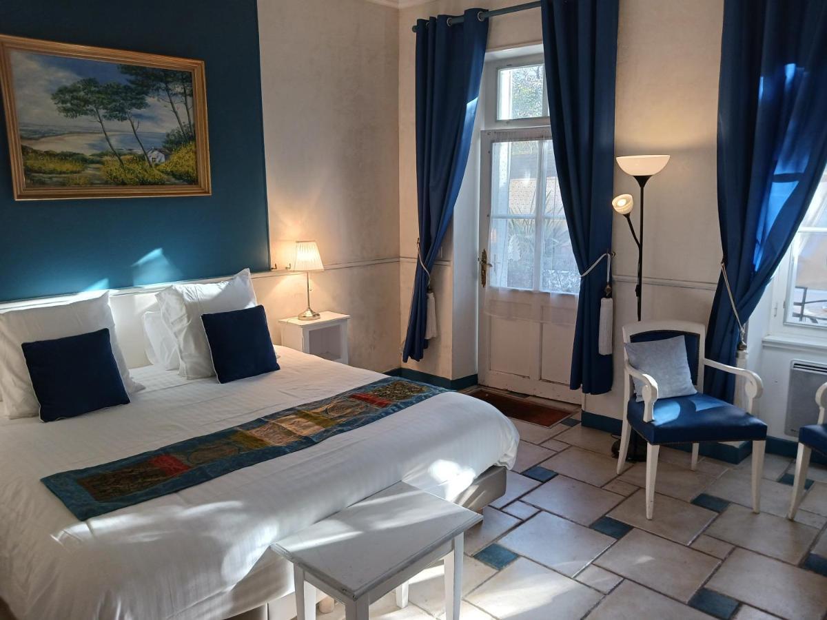 Hotel La Cognette A 25 Kilometres De Chateauroux Et 30 Kilometres De Bourges イスダン エクステリア 写真
